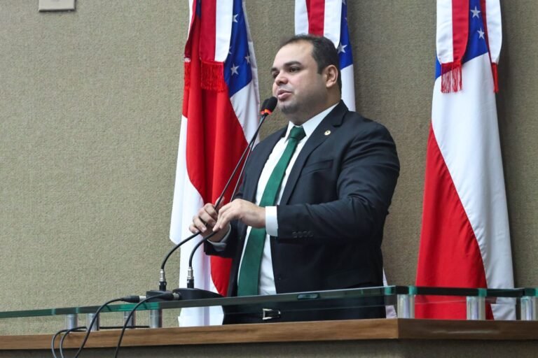 Deputado Roberto Cidade propõe diretrizes de enfrentamento ao Alzheimer e outras doenças mentais