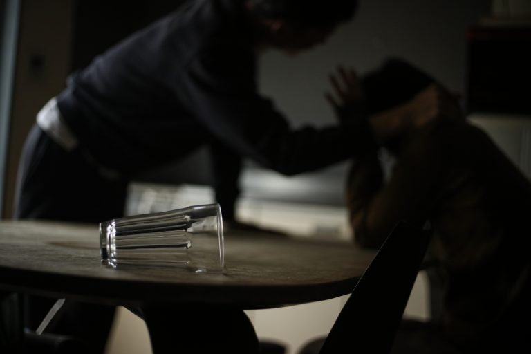 Comissão vota relatório sobre violência doméstica no Brasil nesta quarta