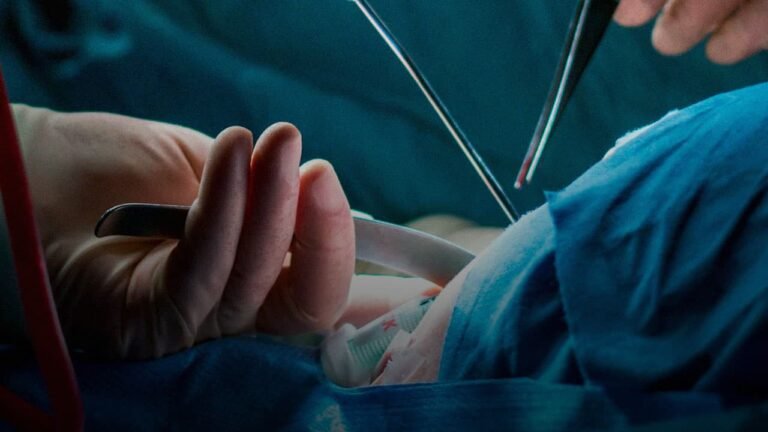 Projeto de lei proíbe cirurgia de mudança de sexo em menores de 21 anos