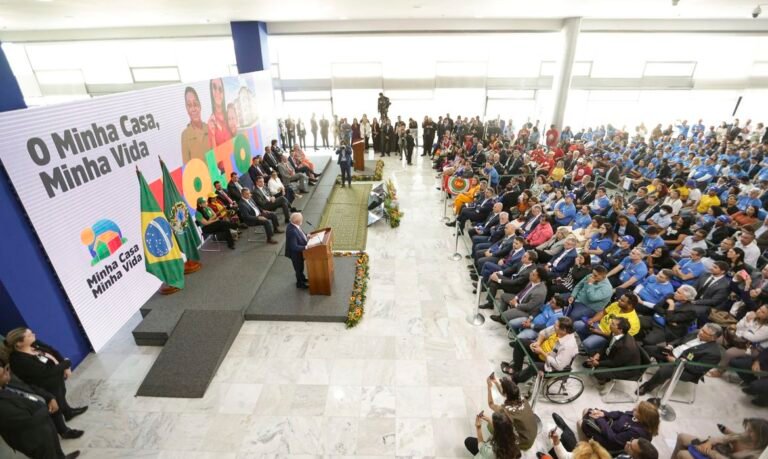 Lula ressalta melhorias do novo programa Minha Casa, Minha Vida