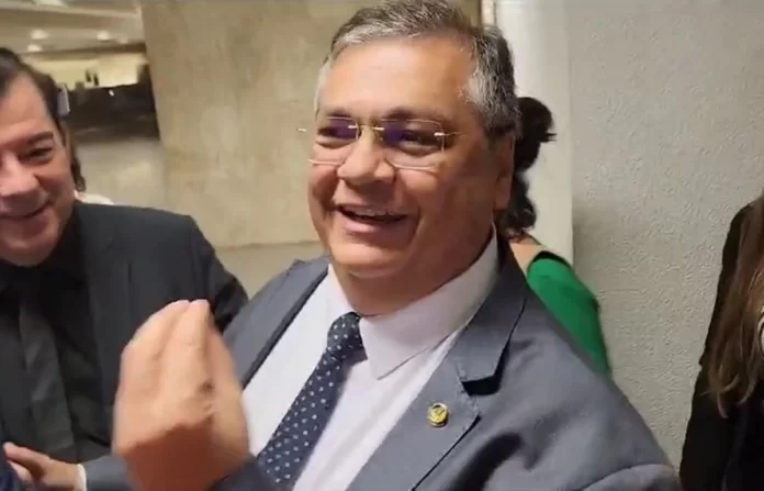 Flavio-Dino-em-visita-ao-senado