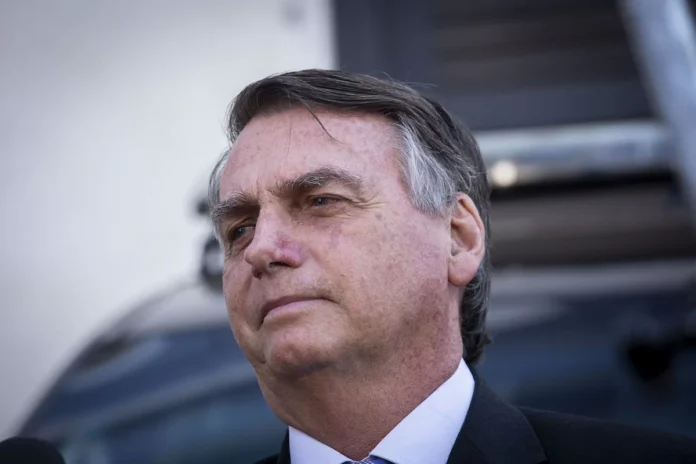 ex-presidente-Jair-Bolsonaro-presta-depoimento-à-Polícia-Federal-2