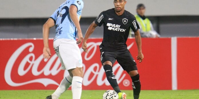 Botafogo-decide-o-destino-na-Pre-Libertadores-contra-o-Aurora.jpg Botafogo decide futuro na Pré-Libertadores diante do Aurora