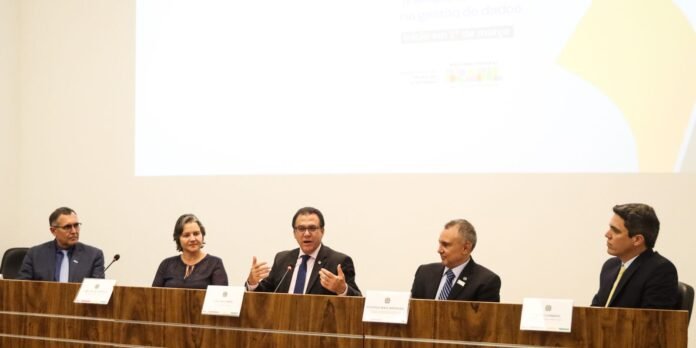 Novo-sistema-de-FGTS-Digital-comeca-a-valer-na-sexta-feira.jpg Novo sistema FGTS Digital entra em vigor na sexta-feira