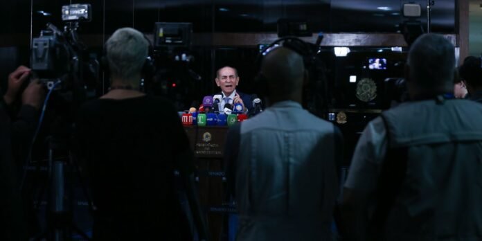 Relator-da-reforma-do-Codigo-Eleitoral-vai-propor-o-fim.jpg Relator da reforma do Código Eleitoral vai propor o fim da reeleição