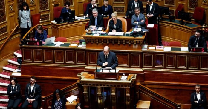 Senado-Frances-Vota-para-Garantir-Acesso-ao-Aborto-na-Constituicao.jpg French Senate Votes to Enshrine Abortion Access in Constitution