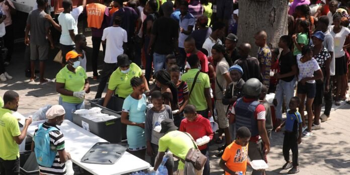 Compreenda-a-situacao-no-Haiti-e-o-perigo-da-tomada.jpg Entenda a situação do Haiti e o risco de paramilitares tomarem o poder