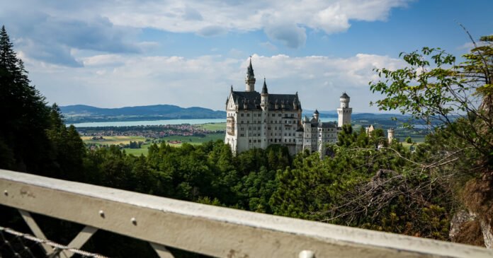 Homem-Americano-Condenado-a-Prisao-Perpetua-Apos-Matar-Mulher-em.jpg American Man Sentenced to Life After Killing Woman at German Castle