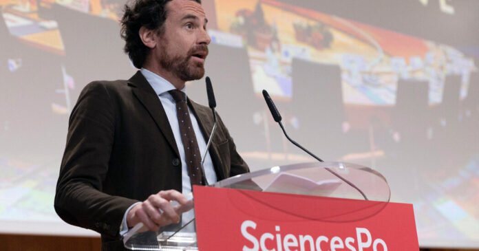 Principal-universidade-francesa-enfrenta-mais-uma-crise-a-medida-que.jpg Top French University Faces Yet Another Crisis as Leader Resigns