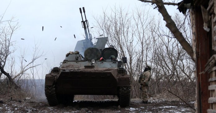Russia-intensifica-guerra-aerea-permitindo-que-Ucrania-derrube-mais-avioes.jpg Russia Intensifies Air War, Enabling Ukraine to Shoot More Planes Down