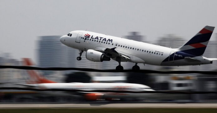Varios-passageiros-atendidos-apos-problema-tecnico-em-voo-da-Latam.jpg Numerous Passengers Treated Following ‘Technical Problem’ on Latam Flight Bound for Auckland
