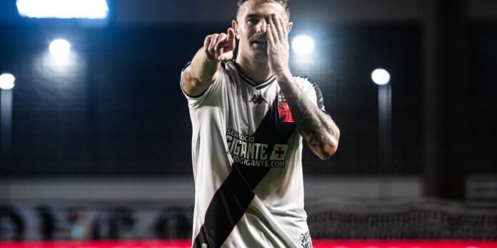 Vasco-comeca-a-disputa-com-Nova-Iguacu-por-uma-vaga.jpg Vasco inicia disputa com Nova Iguaçu por vaga na final do Carioca
