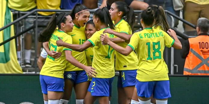 TV-Brasil-exibe-partida-da-Selecao-Brasileira-Feminina-nesta-terca-feira.jpg TV Brasil transmite nesta terça jogo da Seleção Brasileira Feminina