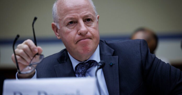 EUA-suspende-financiamento-para-grupo-no-centro-da-luta-sobre.jpg U.S. Suspends Funding for Group at Center of Covid Origins Fight