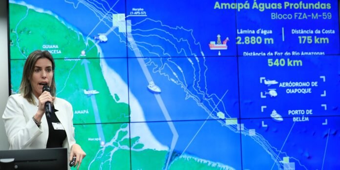 Ibama-pede-a-Petrobras-mais-dados-para-perfurar-na-Foz.jpg Ibama pede à Petrobras mais dados para perfurar na Foz do Amazonas