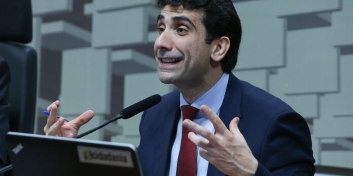 Globalizacao-falhou-nas-areas-social-e-ambiental-diz-Galipolo.jpg Globalização falhou nas áreas social e ambiental, diz Galípolo
