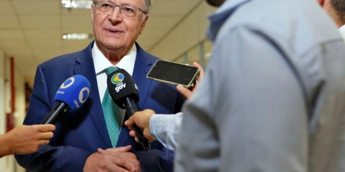 Alckmin-essencia-do-pacote-fiscal-foi-aprovada-e-vai-zerar.jpg Alckmin: essência do pacote fiscal foi aprovada e vai zerar déficit