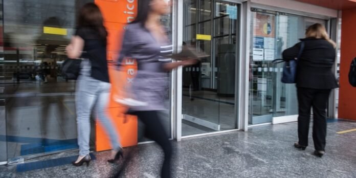 Bancos-tem-horarios-reduzidos-de-atendimento-no-final-de-ano.jpg Bancos têm horários reduzidos de atendimento no final de ano