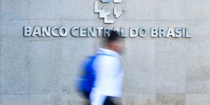 Valores esquecidos no sistema financeiro somavam R$ 8,72 bi em outubro