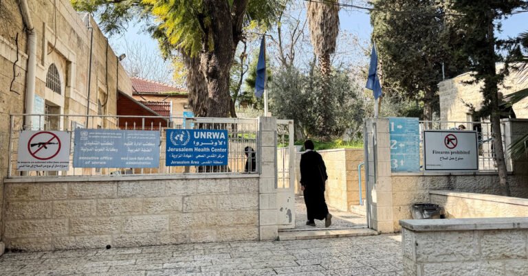 Israel deve ser instado a reverter o curso da proibição da agência de ajuda palestina
