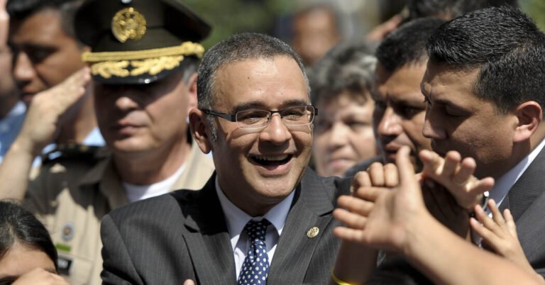 Mauricio Funes, presidente de Salvadan
