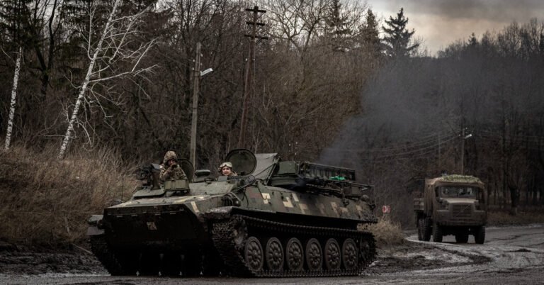 Tropas norte -coreanas na Rússia retiradas da linha de frente
