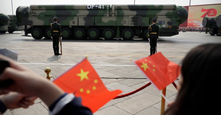 A China diz que os EUA devem liderar os controles de armas propostos por Trump, empurrar
