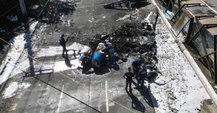 Acidente de avião em São Paulo, Brasil, mata dois
