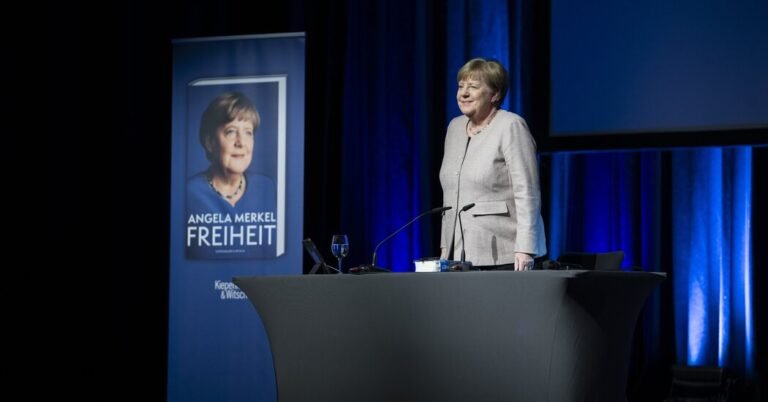 Angela Merkel é aposentada. Mas ela ainda está na votação.
