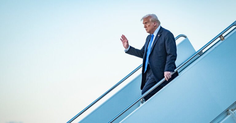 As ordens de Trump param para ajudar na África do Sul, reivindicando maus -tratos de proprietários de terras brancas
