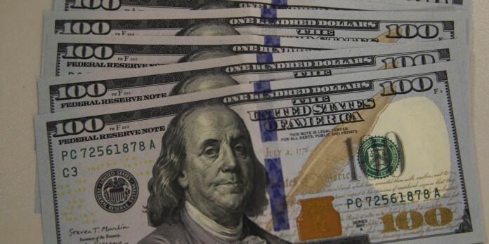 Dolar-atinge-R-591-apos-escolha-de-Gleisi-e-discussao.jpg Dólar atinge R$ 5,91 após escolha de Gleisi e discussão na Casa Branca