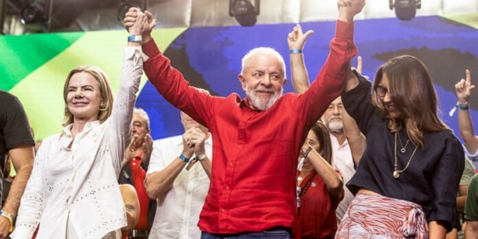 Em-evento-dos-45-anos-do-PT-Lula-pede-defesa.jpg Em evento dos 45 anos do PT, Lula pede defesa da democracia