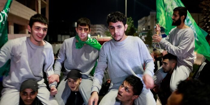 Israel suspende libertação de 600 prisioneiros palestinos
