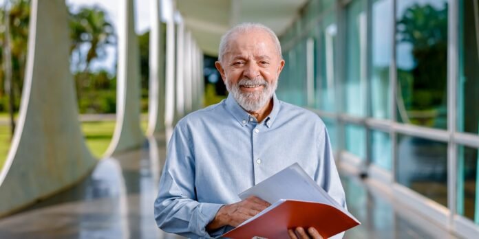 Lula-diz-que-nao-vai-fazer-GLO-nos-estados-e.jpg Lula diz que não vai fazer GLO nos estados e defende PEC da Segurança