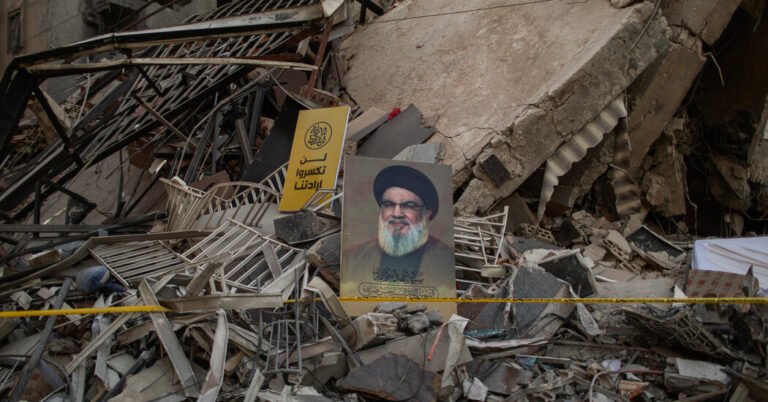 Stages de Hezbollah demonstram força no funeral de Hassan Nasrallah
