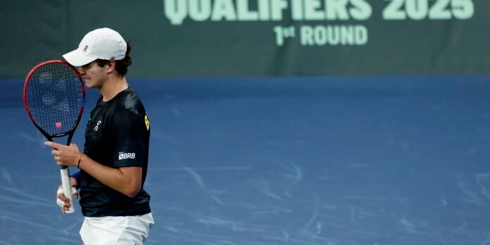 Tenis-Brasil-perde-dois-primeiros-jogos-contra-a-Franca-na.jpg Tênis: Brasil perde dois primeiros jogos contra a França na Copa Davis