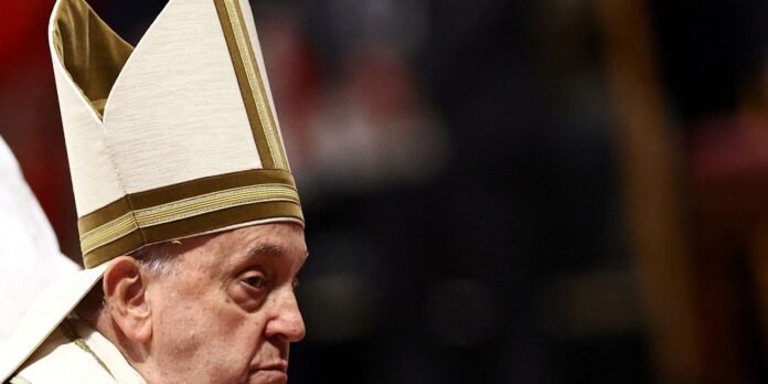 Vaticano-diz-que-Papa-Francisco-teve-noite-tranquila-no-hospital.jpg Vaticano diz que Papa Francisco teve noite tranquila no hospital