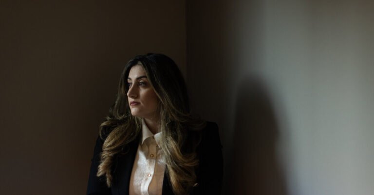 Voluntários procuram vítimas de sequestro do ISIS
