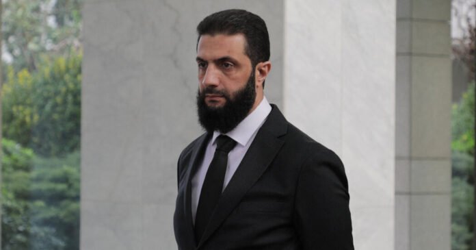 Ahmed Al-Shara, o novo presidente interino da Síria, viaja para a Arábia Saudita
