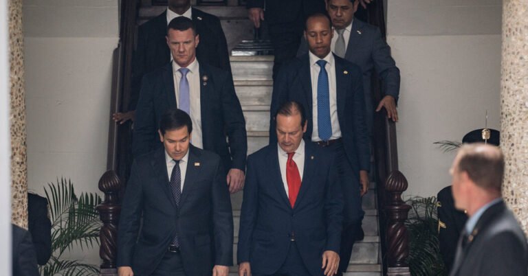Marco Rubio diz aos líderes do Panamá 'mudanças imediatas' são necessárias
