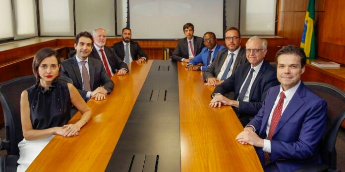 Copom deve elevar Selic em 1 ponto na reunião de hoje