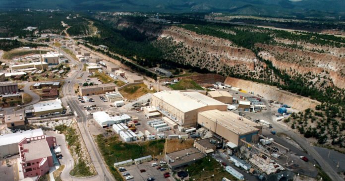 EUA dizem que a decisão de voltar o cientista francês não tinha nada a ver com Trump
