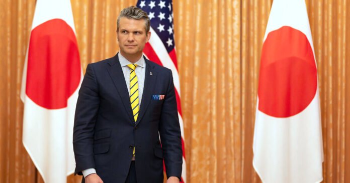 Hegseth promete intensificar a cooperação militar com o Japão e deter a China
