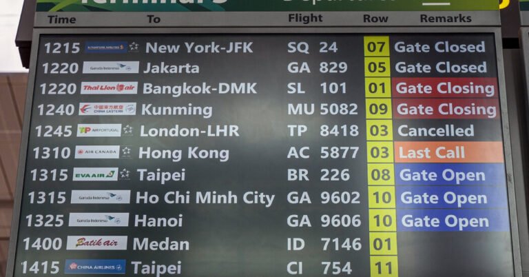 O fechamento do aeroporto de Heathrow causa estragos em viajantes em todo o mundo
