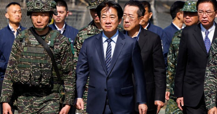 O presidente de Taiwan assume uma postura mais difícil em relação à China
