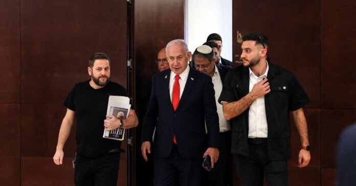 Os legisladores israelenses dão mais poder sobre a escolha dos juízes
