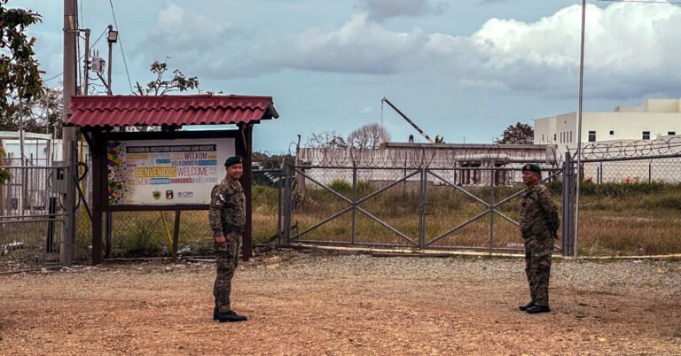 Panamá liberará migrantes do campo de detenção, desafiando os esforços de deportação de Trump
