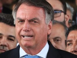Após atendimento em Natal, Bolsonaro será transferido para Brasília
