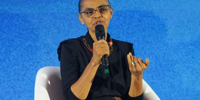 Marina-Silva-recebe-alta-apos-atendimento-medico-em-Brasilia.jpg Marina Silva recebe alta após atendimento médico em Brasília