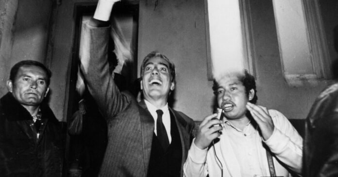 Mario Vargas Llosa, romancista peruano vencedor do Nobel, morre aos 89 anos

